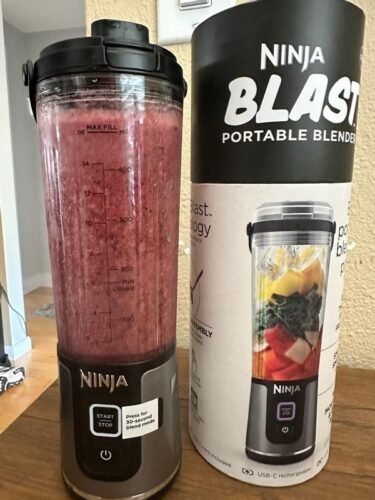 Nhấp để xem toàn màn hình MÁY XAY MINI NINJA BLAST MAX PORTABLE BLENDER - PIN SẠC photo review